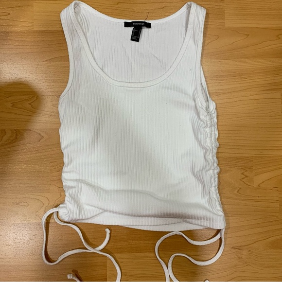 Forever 21 Tops - 3/$15 White rib knit cropped tie tank top